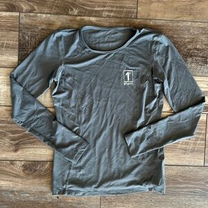 1st Phorm long sleeve top